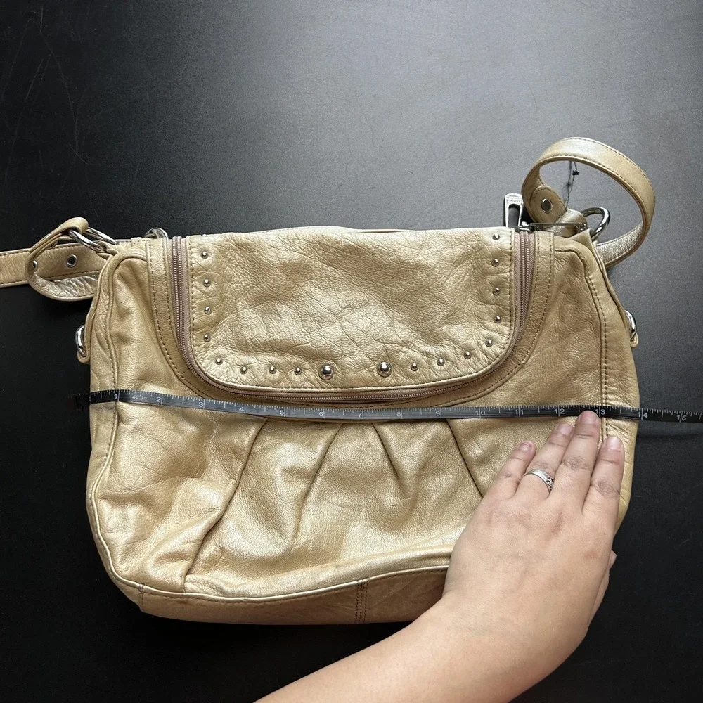 Stone‎ Mountain Hobo Bag Womens Medium Gold Leather Studded Zip Shoulder Purse